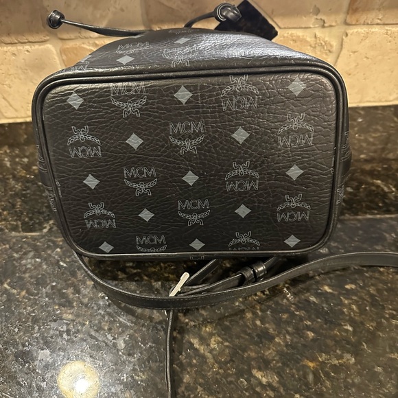 MCM Visetos Black Leather Bucket Bag, Adjustable Crossbody Strap - Picture 2 of 15